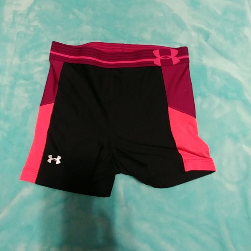 UNDER ARMOR